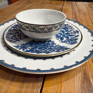 Ballard Designs Chinoiserie Ming Dinnerware Collection. 4 Place Settings